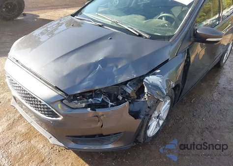 2016 Ford Focus Se z USA, uszkodzony, nr VIN 1FADP3F23GL309953